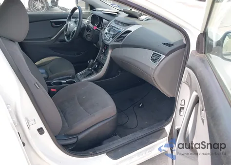 2014 Hyundai Elantra Se z USA, uszkodzony, nr VIN 5NPDH4AE9EH516928